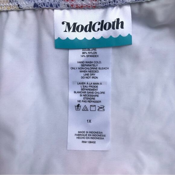 ModCloth NIP Colorful Tropical Print Parrots High Waisted Bikini Bottom Size 1X - Picture 7 of 10